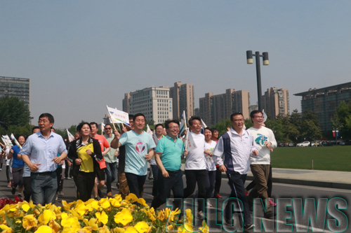 1524880875120639.jpg 领跑.jpg